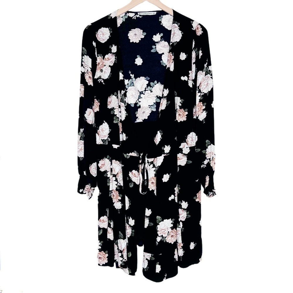 Abercrombie Tea Rose Tie Front Kimono - Size Large